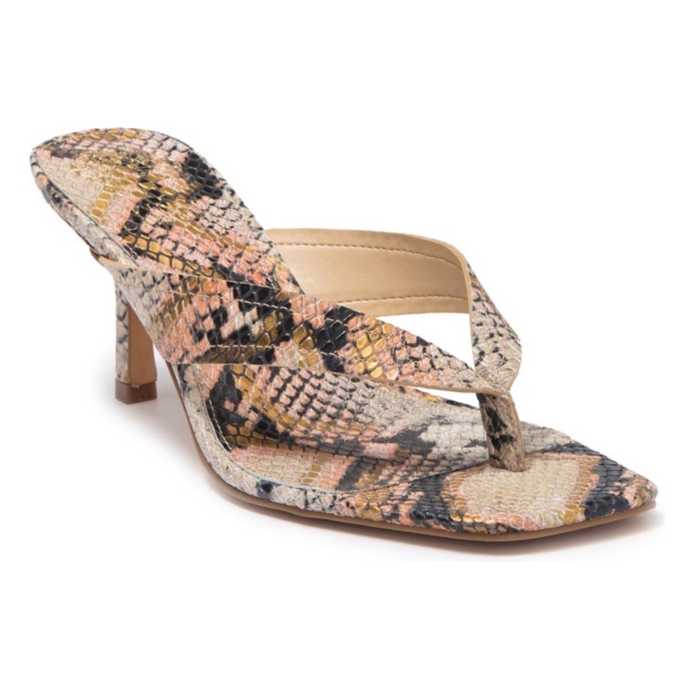 NEW Vince Camuto Saresta Thong Sandals Heels